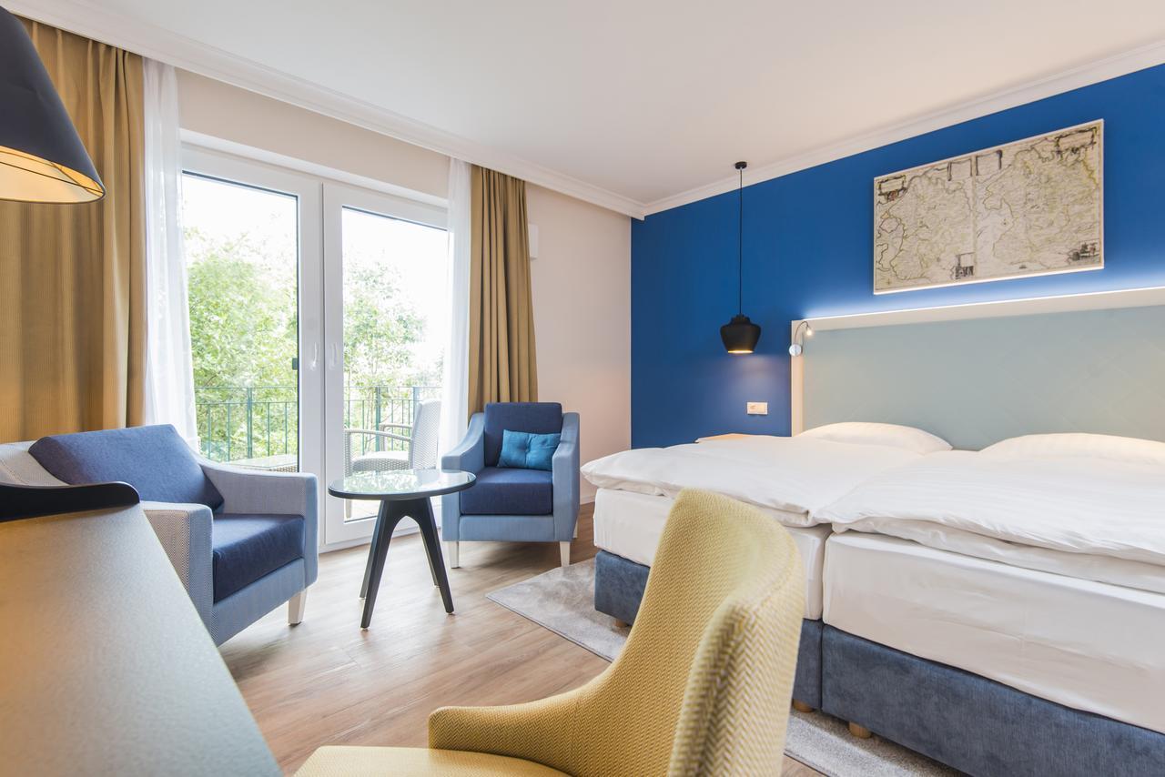 Boutique-Hotel Zur Alten Post 부숨 외부 사진